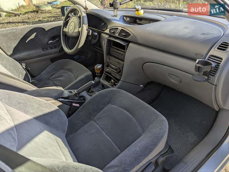 Универсал Renault Laguna 2001 в Калуше