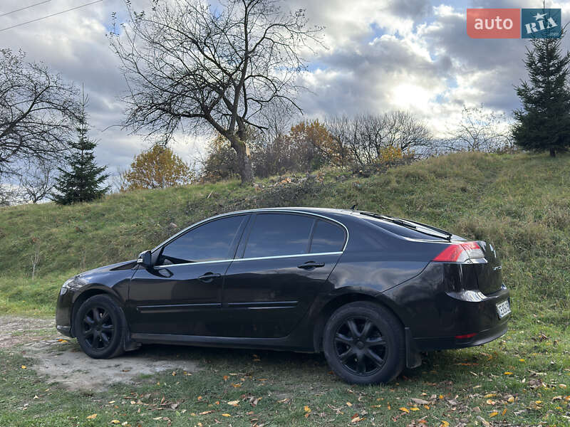 Лифтбек Renault Laguna 2010 в Косове