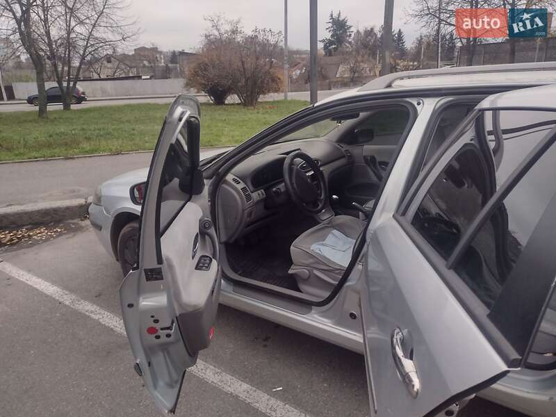 Универсал Renault Laguna 2001 в Виннице
