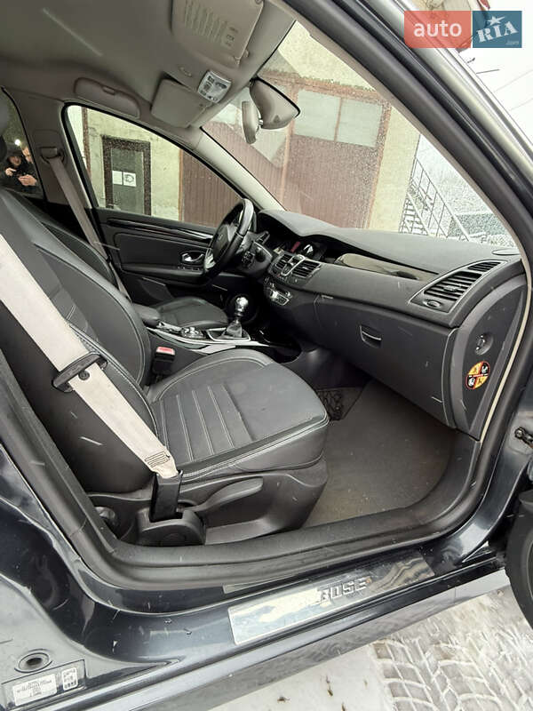 Лифтбек Renault Laguna 2011 в Львове