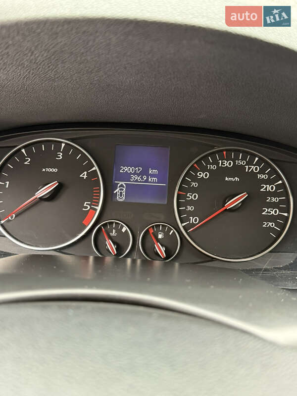 Лифтбек Renault Laguna 2011 в Львове