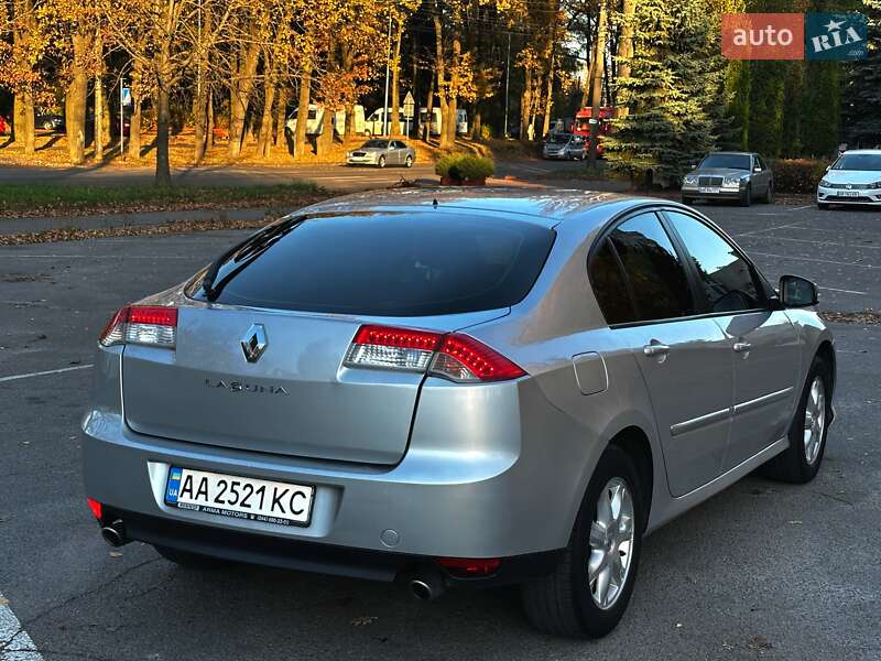 Лифтбек Renault Laguna 2008 в Виннице