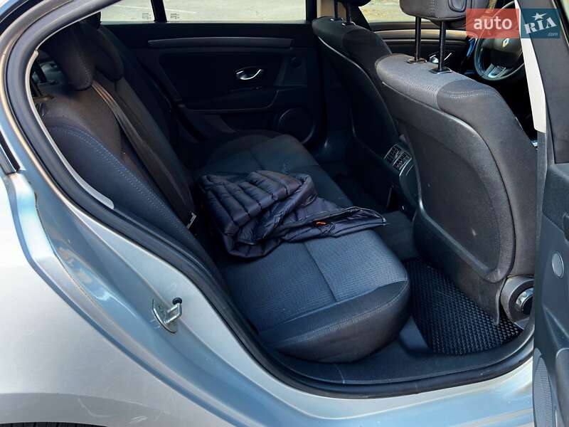 Лифтбек Renault Laguna 2008 в Виннице