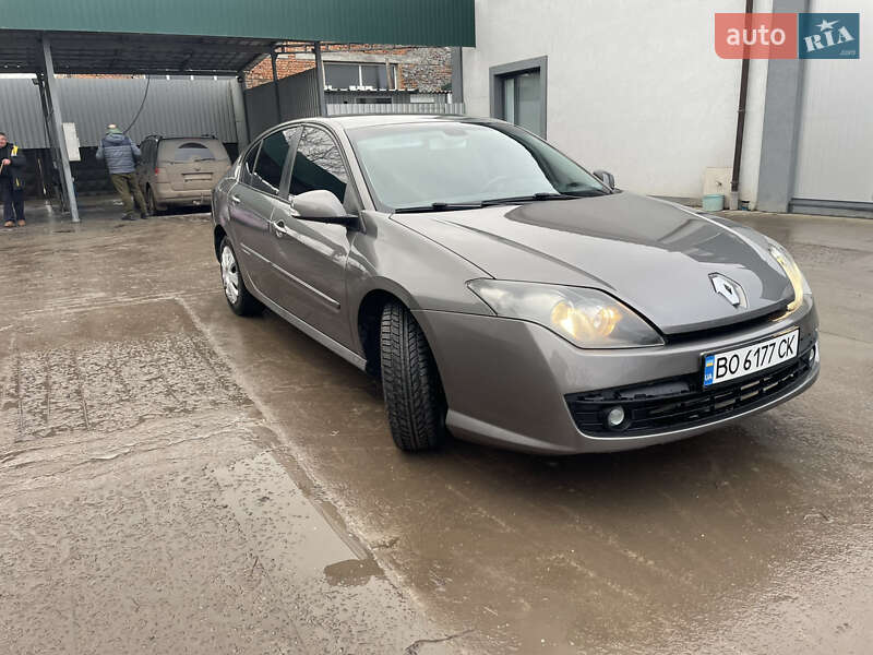 Лифтбек Renault Laguna 2008 в Теофиполе
