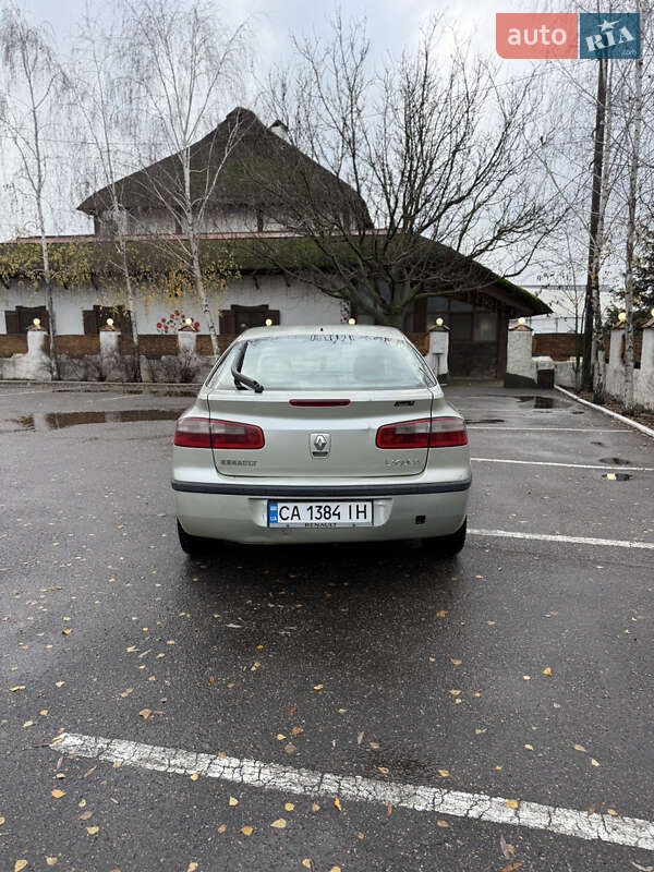 Лифтбек Renault Laguna 2001 в Смеле