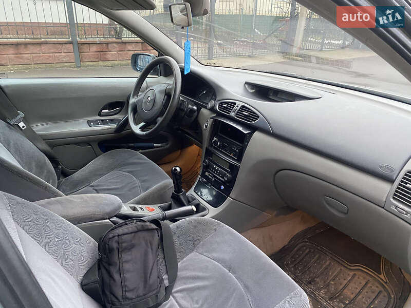 Универсал Renault Laguna 2001 в Ровно фото 8 Универсал Renault Laguna 2001 в Ровно