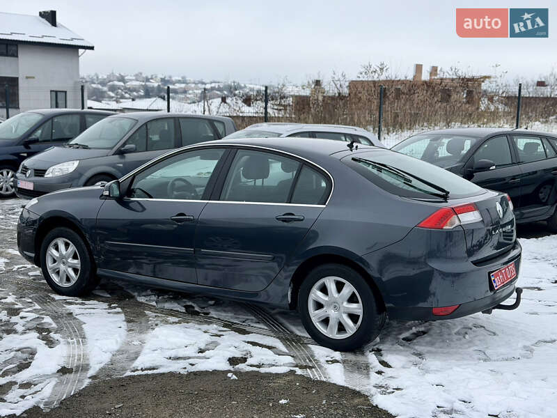Ліфтбек Renault Laguna 2010 в Рівному