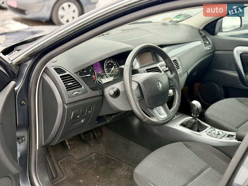 Ліфтбек Renault Laguna 2010 в Рівному