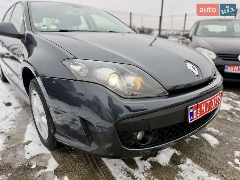 Ліфтбек Renault Laguna 2010 в Рівному