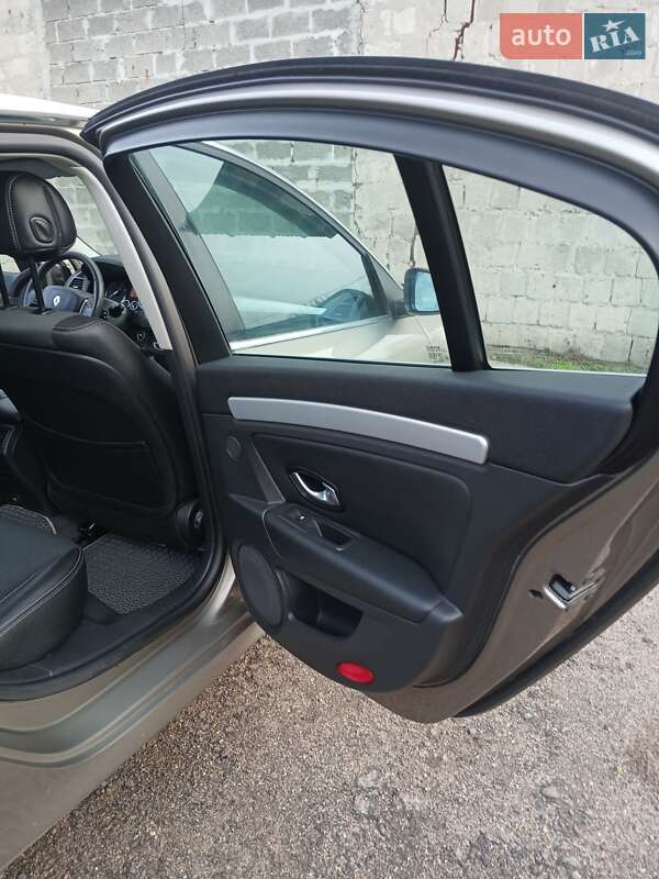 Лифтбек Renault Laguna 2008 в Черкассах