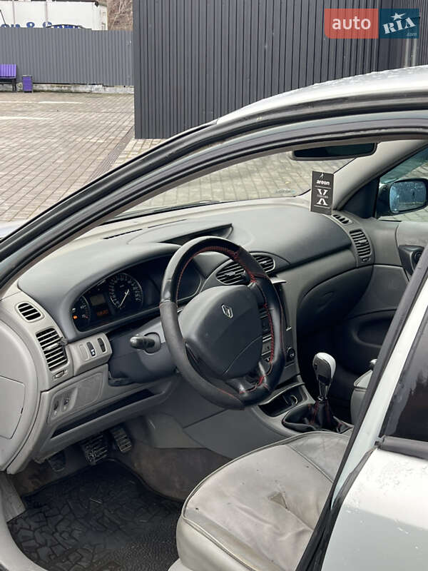 Лифтбек Renault Laguna 2002 в Ровно фото 15 Лифтбек Renault Laguna 2002 в Ровно