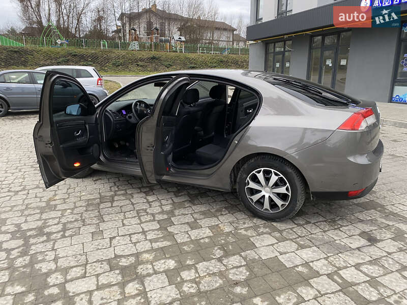 Ліфтбек Renault Laguna 2008 в Новояворівську