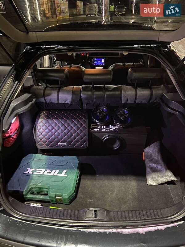 Ліфтбек Renault Laguna 2005 в Чернівцях