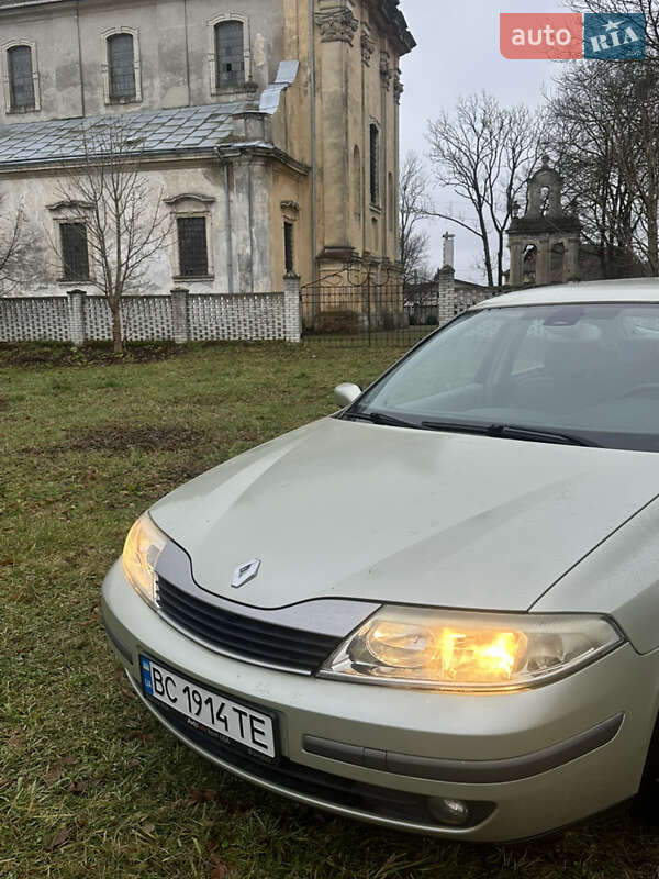 Лифтбек Renault Laguna 2001 в Львове