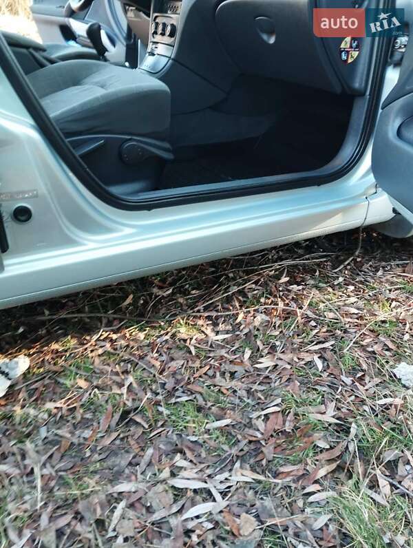 Универсал Renault Laguna 2004 в Иванкове фото 10 Универсал Renault Laguna 2004 в Иванкове
