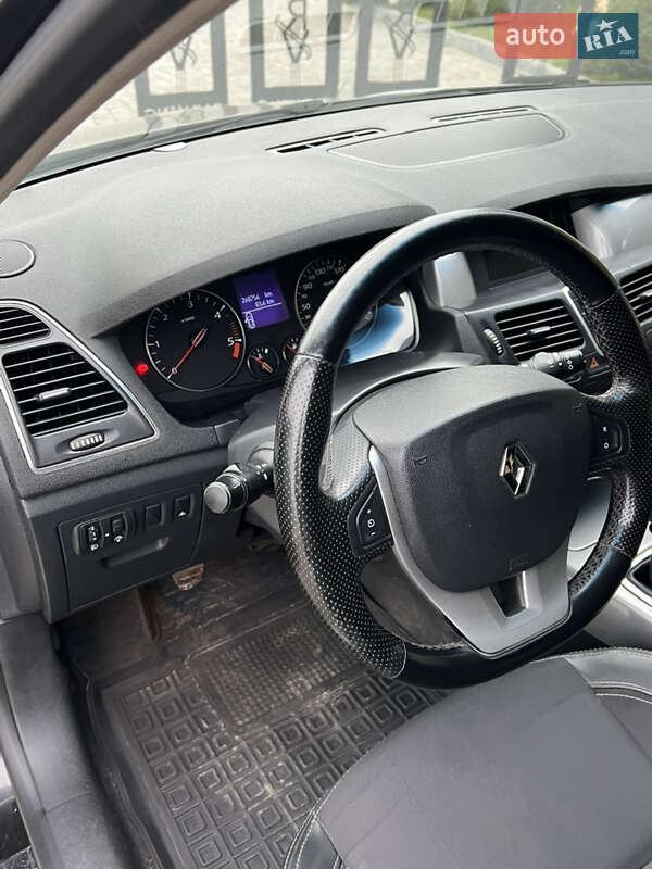 Лифтбек Renault Laguna 2010 в Львове фото 14 Лифтбек Renault Laguna 2010 в Львове