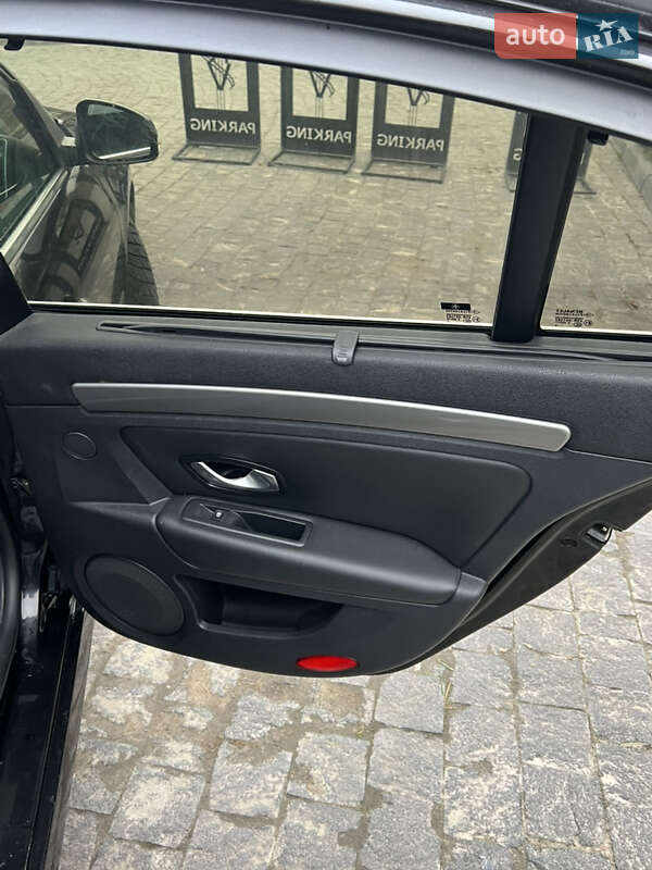 Лифтбек Renault Laguna 2010 в Львове фото 19 Лифтбек Renault Laguna 2010 в Львове