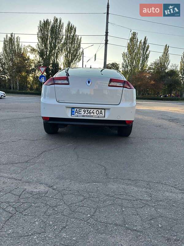 Ліфтбек Renault Laguna 2012 в Кривому Розі