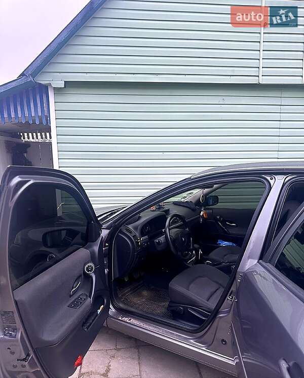 Лифтбек Renault Laguna 2006 в Житомире фото 11 Лифтбек Renault Laguna 2006 в Житомире