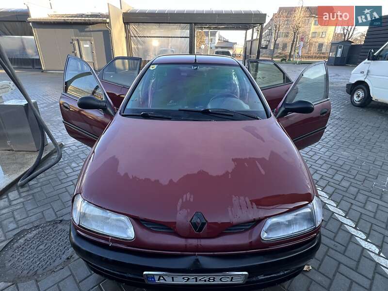 Лифтбек Renault Laguna 1996 в Ивано-Франковске фото 6 Лифтбек Renault Laguna 1996 в Ивано-Франковске