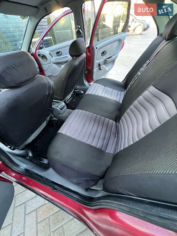 Лифтбек Renault Laguna 1996 в Ивано-Франковске фото 11 Лифтбек Renault Laguna 1996 в Ивано-Франковске