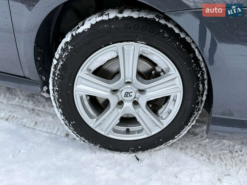 Универсал Renault Laguna 2013 в Ровно