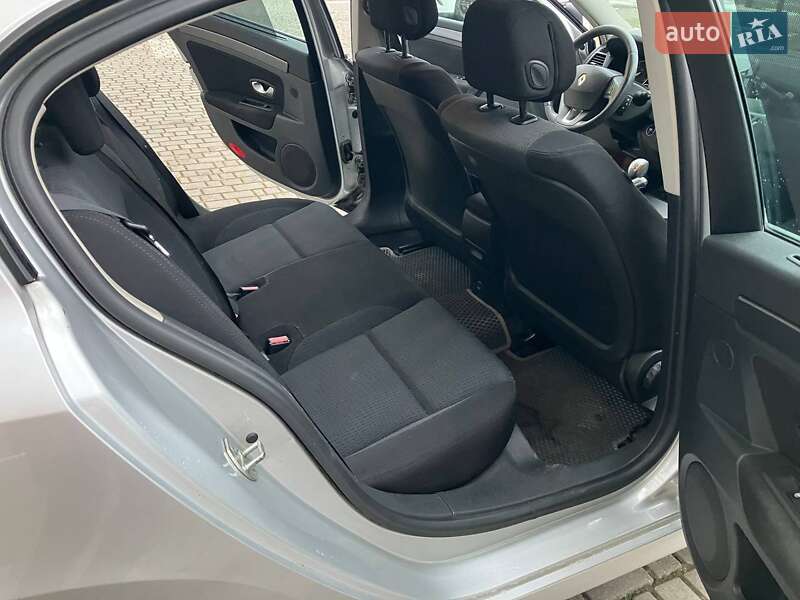 Ліфтбек Renault Laguna 2007 в Івано-Франківську
