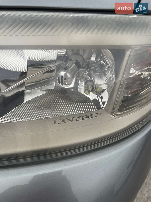 Универсал Renault Laguna 2003 в Хмельницком