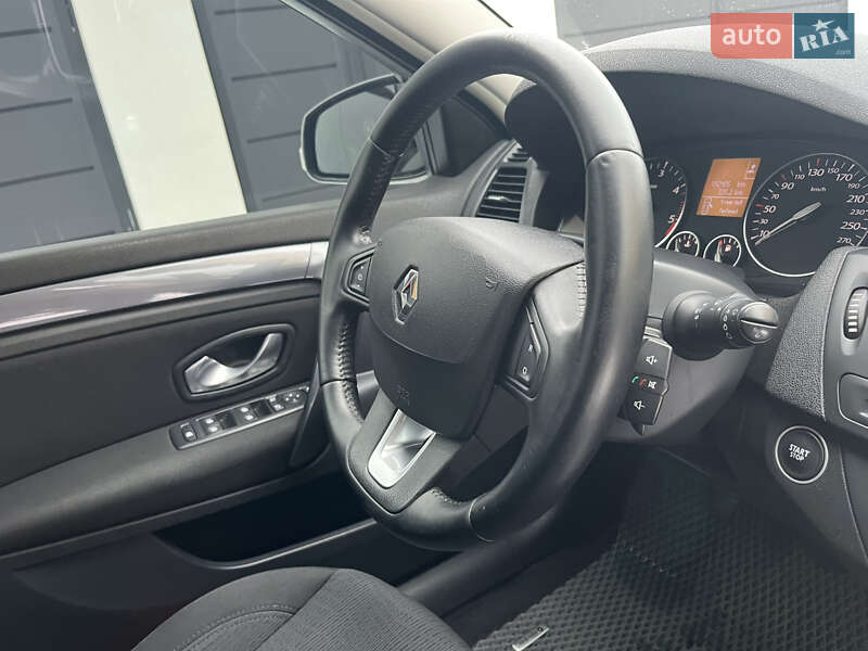 Лифтбек Renault Laguna 2010 в Ужгороде фото 29 Лифтбек Renault Laguna 2010 в Ужгороде