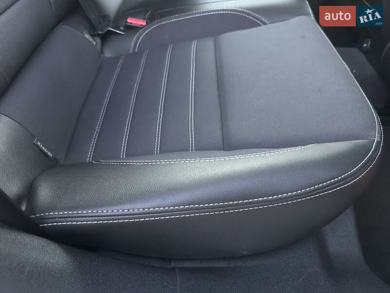 Универсал Renault Laguna 2011 в Стрые фото 59 Универсал Renault Laguna 2011 в Стрые