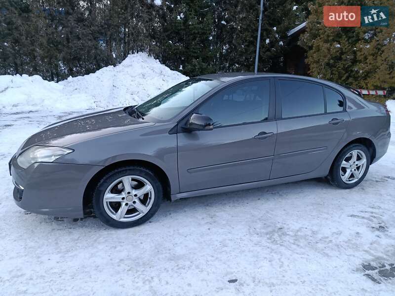 Лифтбек Renault Laguna 2008 в Сколе