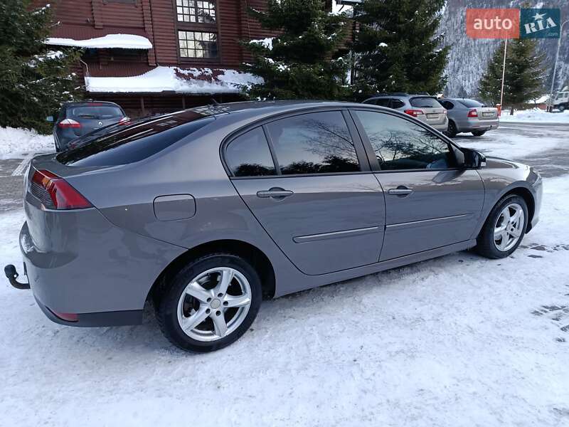 Лифтбек Renault Laguna 2008 в Сколе