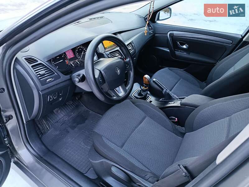 Лифтбек Renault Laguna 2008 в Сколе