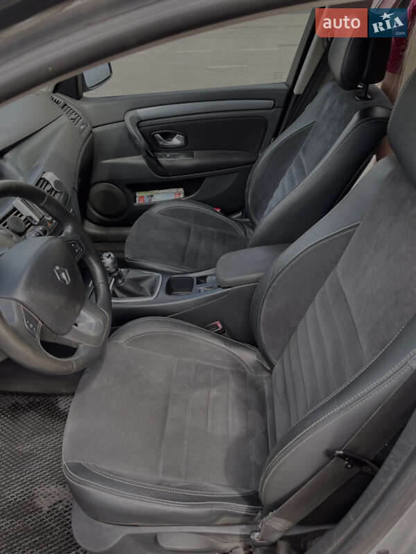 Универсал Renault Laguna 2008 в Нововолынске