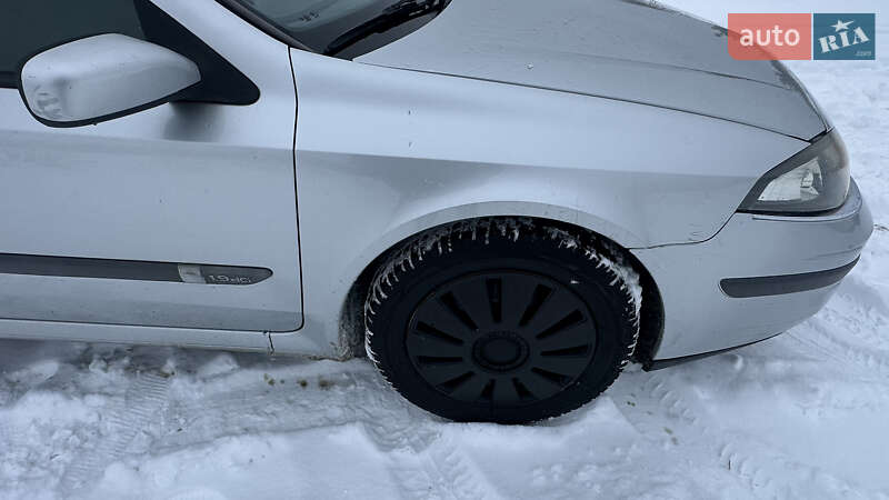 Ліфтбек Renault Laguna 2005 в Києві фото 32 Ліфтбек Renault Laguna 2005 в Києві