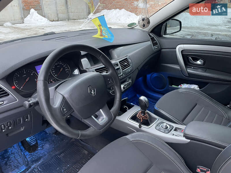 Универсал Renault Laguna 2011 в Лубнах