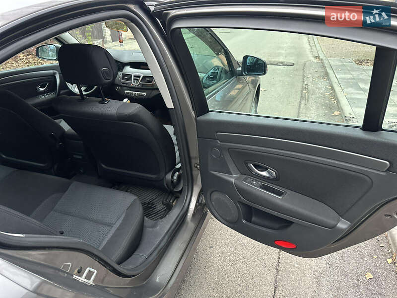 Универсал Renault Laguna 2008 в Дубно