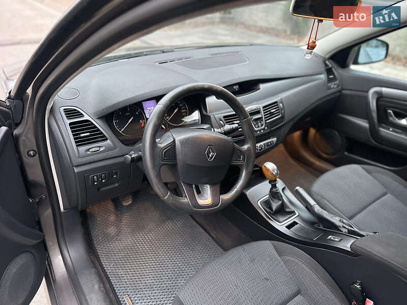 Универсал Renault Laguna 2008 в Дубно