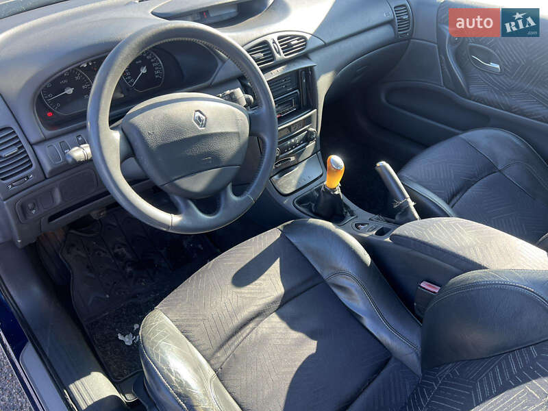 Ліфтбек Renault Laguna 2002 в Одесі фото 12 Ліфтбек Renault Laguna 2002 в Одесі