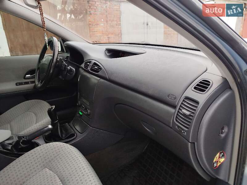 Універсал Renault Laguna 2003 в Хмельницькому фото 63 Універсал Renault Laguna 2003 в Хмельницькому