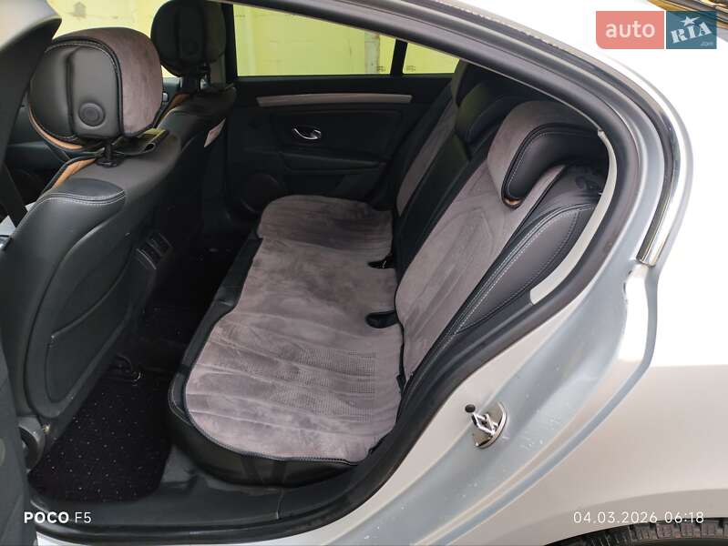 Лифтбек Renault Laguna 2011 в Харькове