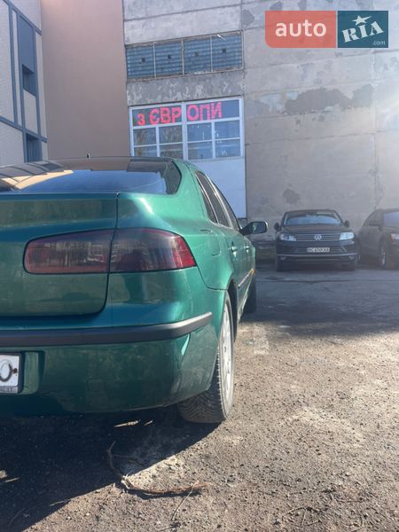 Лифтбек Renault Laguna 2003 в Львове