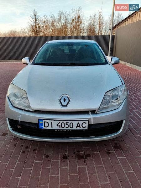 Ліфтбек Renault Laguna 2011 в Сарнах