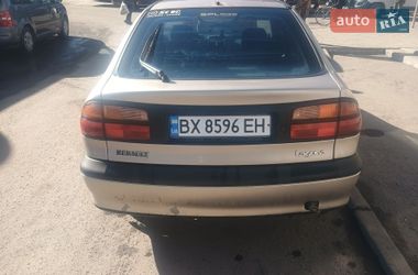 Ліфтбек Renault Laguna 1999 в Старокостянтинові