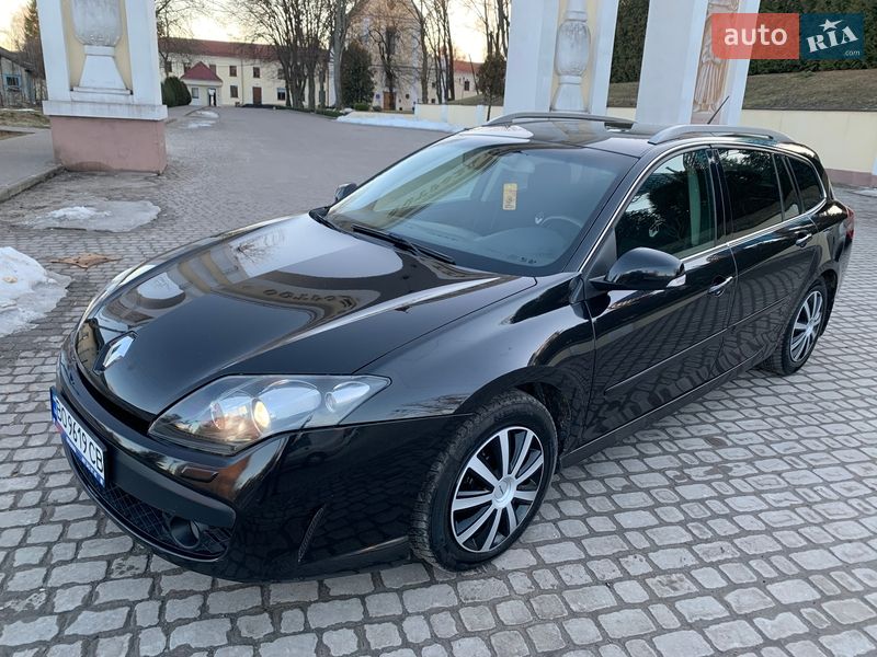Универсал Renault Laguna 2010 в Остроге