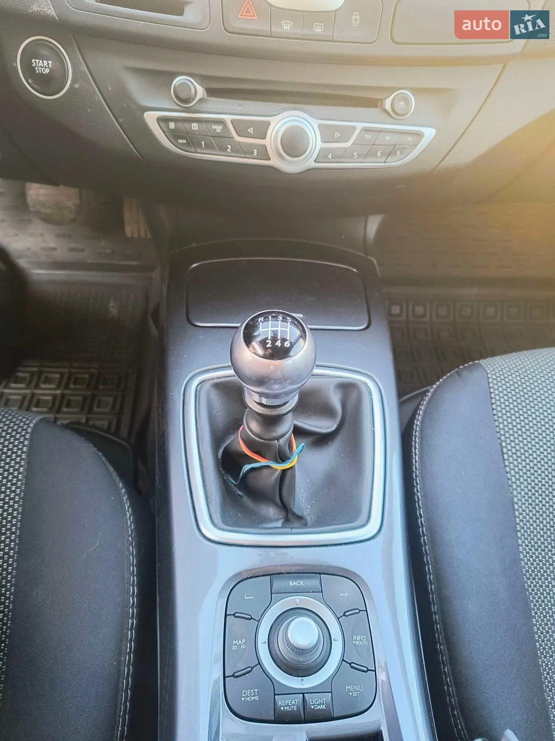 2010 Renault Laguna - мініатюра 7