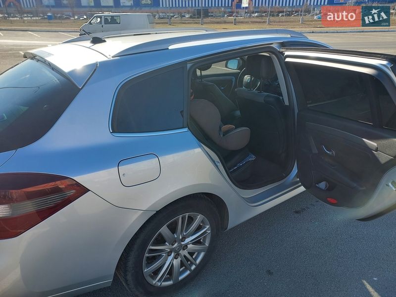 Універсал Renault Laguna 2011 в Києві