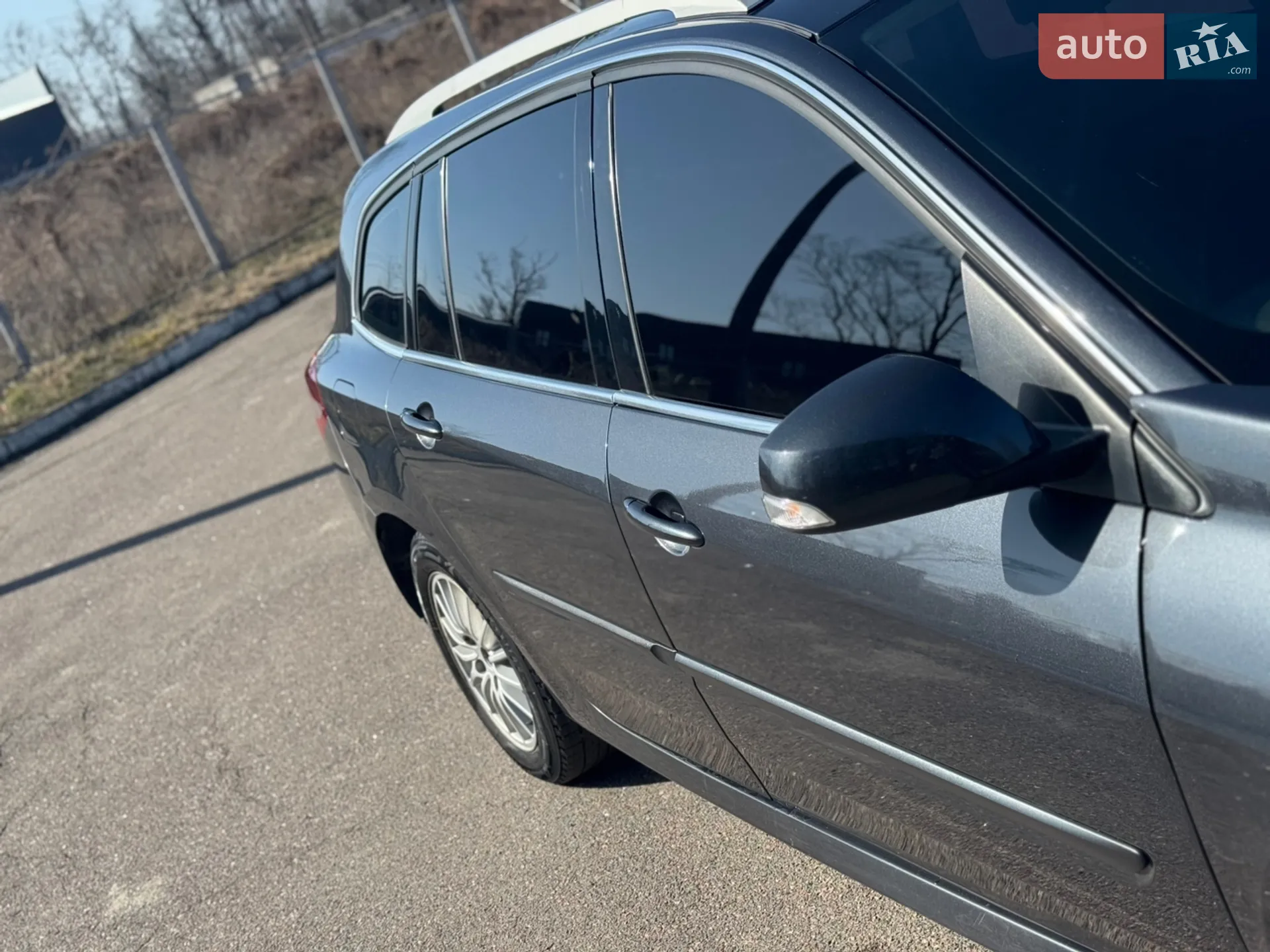 2011 Renault Laguna - мініатюра 4