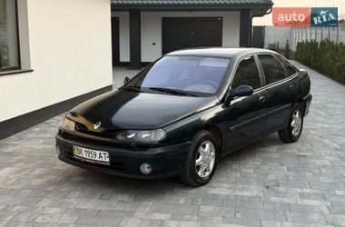 Лифтбек Renault Laguna 2000 в Ровно