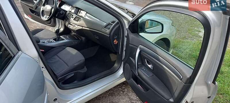 Лифтбек Renault Laguna 2009 в Дрогобыче